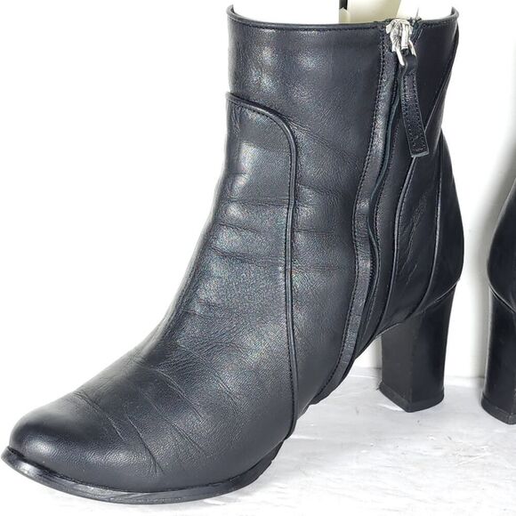 M Grigiarancio Women's US7-7,5 EU38 Black Leather Zip Heeled Ankle Boots Booties - Picture 7 of 15